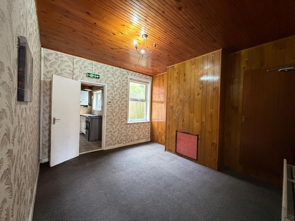 Property photo 3 of 9 Image