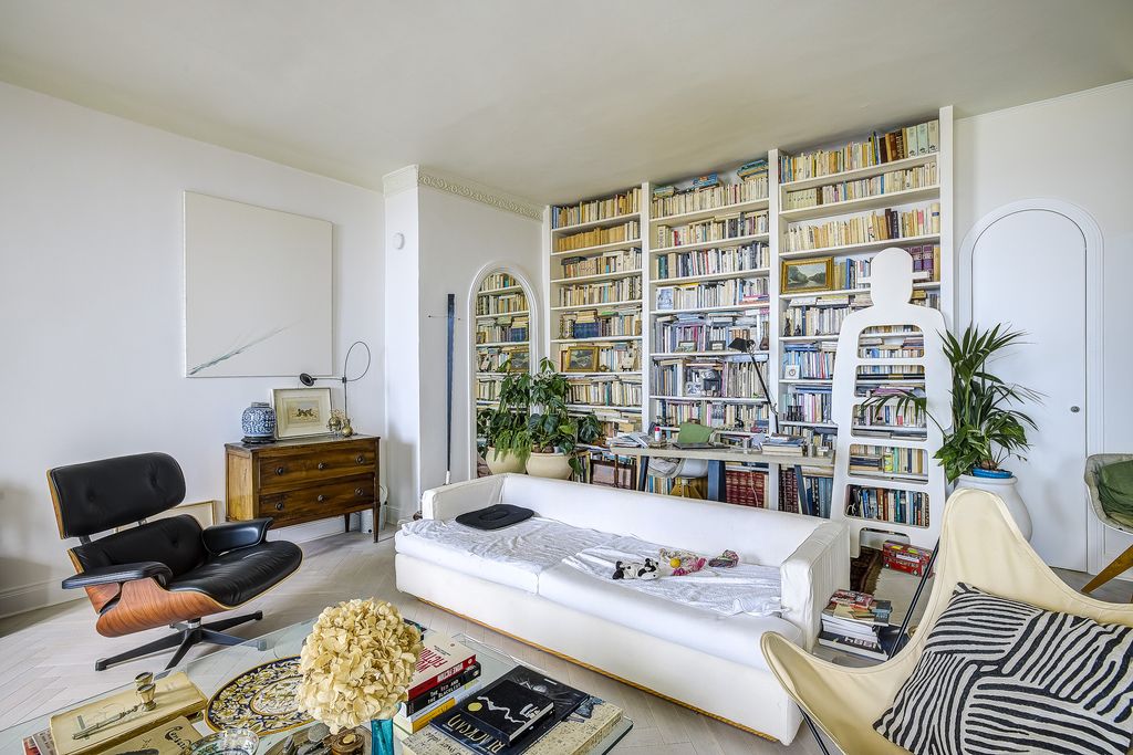 Property photo 3 of 14