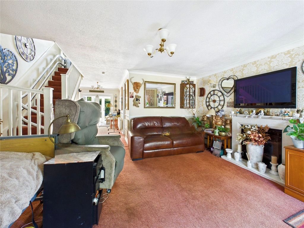 Property photo 3 of 17 Picture No. 29