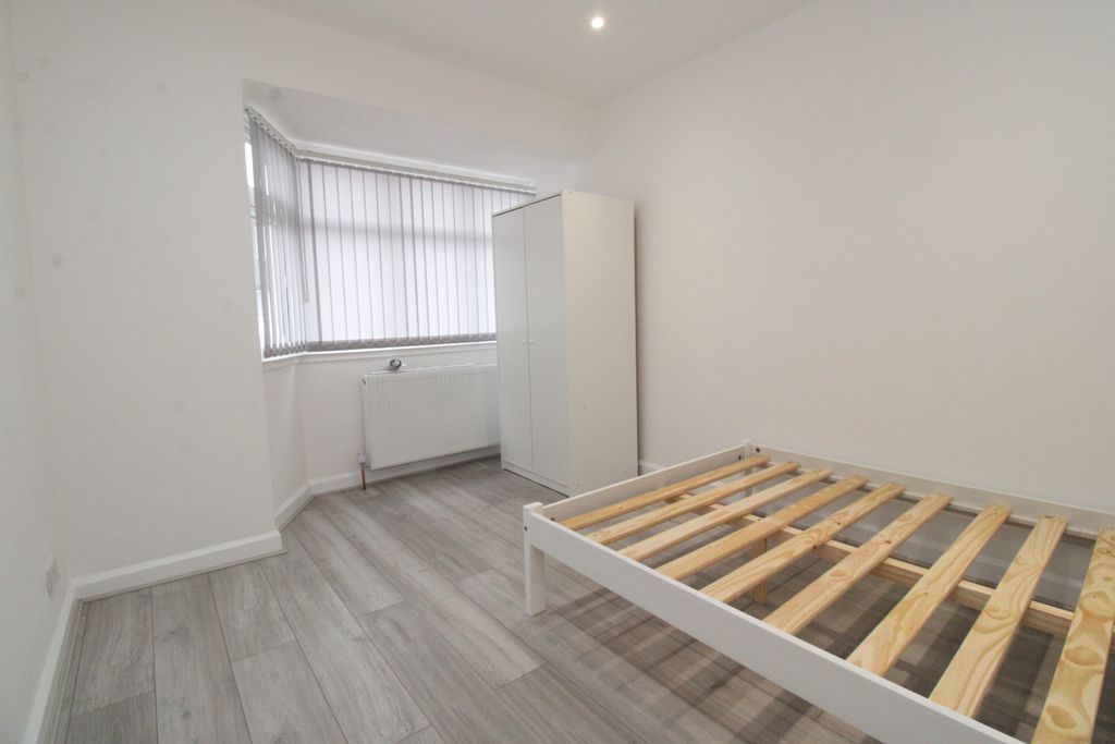 Property photo 1 of 6 Img_6535