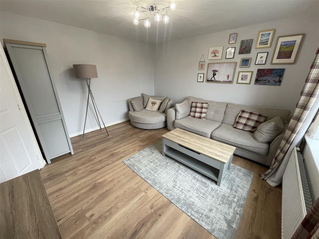 Property photo 2 of 18 12 Sandringham 10.Jpg