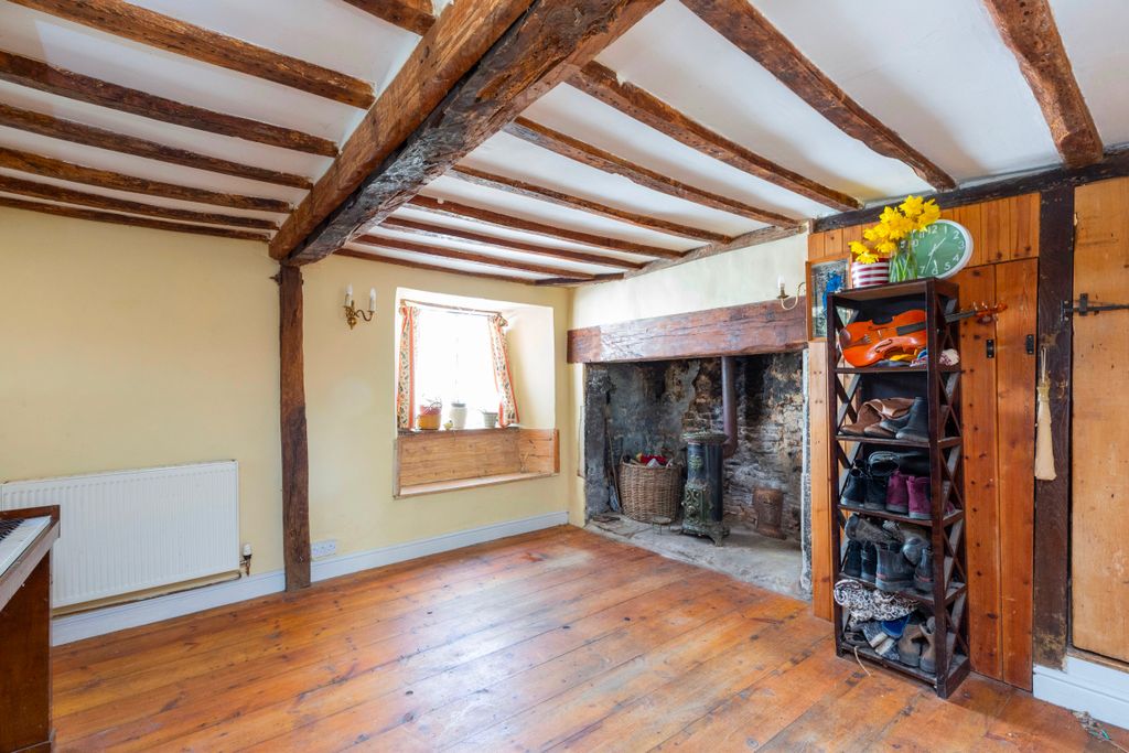 Property photo 3 of 20