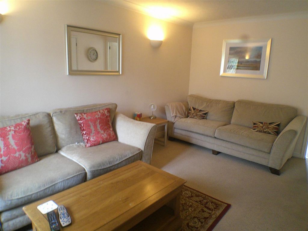 Property photo 2 of 13 Dscf0010 (41).Jpg
