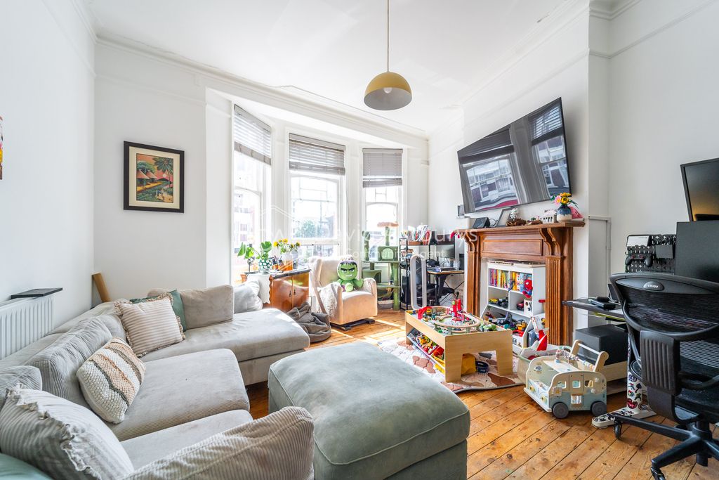 Property photo 1 of 11 Mba03417-Edit