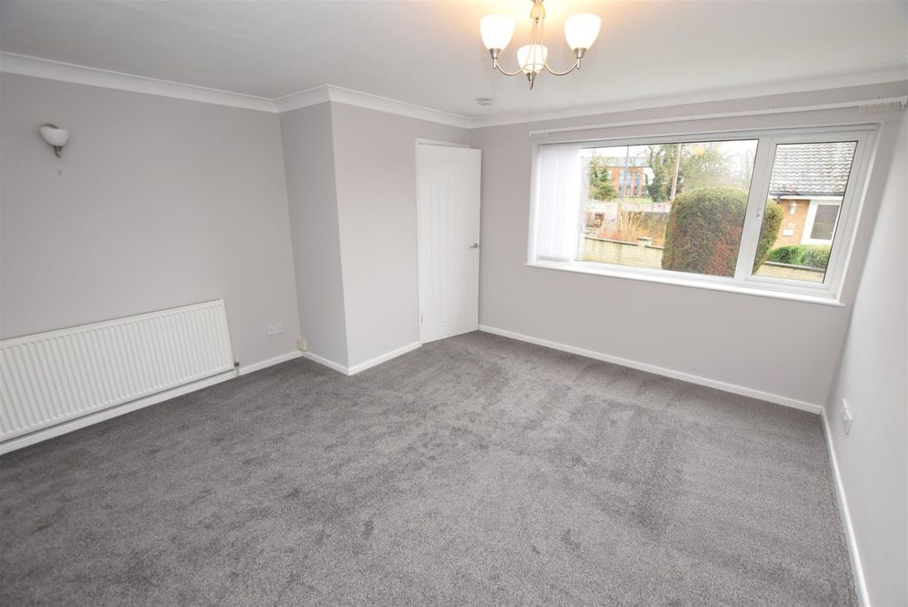 Property photo 3 of 9 5536423