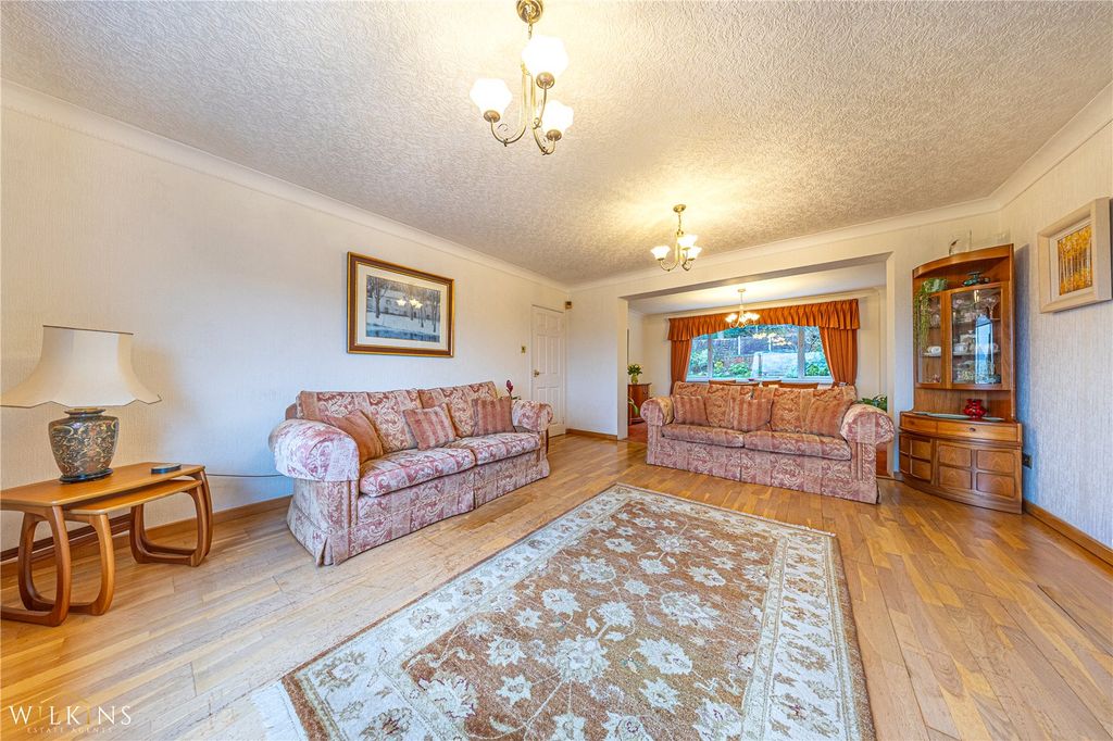 Property photo 3 of 44 Picture No. 09