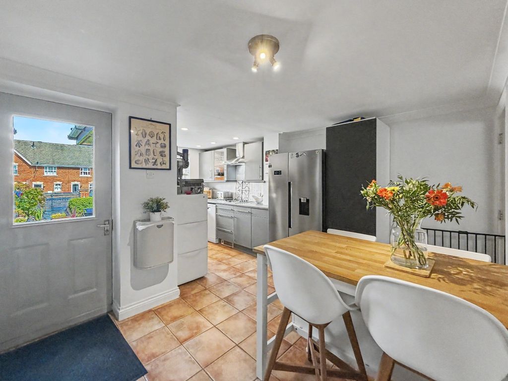 Property photo 3 of 52 53333010