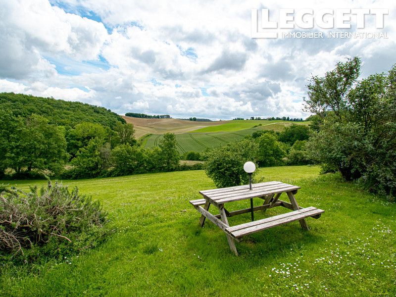 Property photo 3 of 10