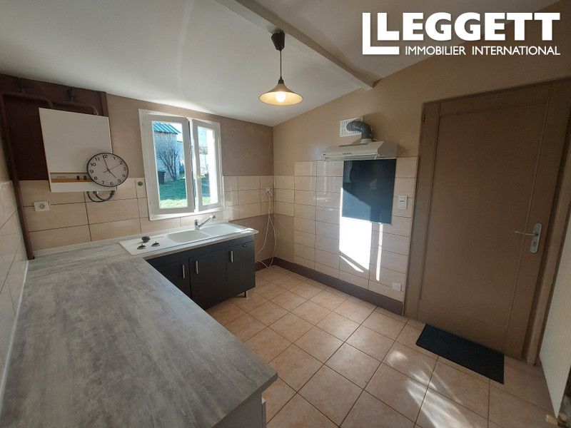 Property photo 2 of 10