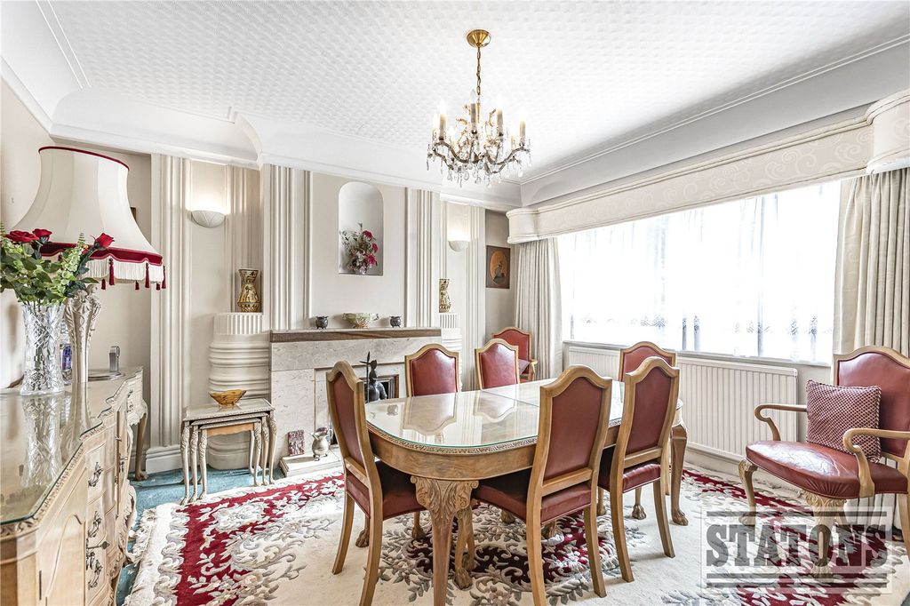 Property photo 3 of 6 Picture No. 32