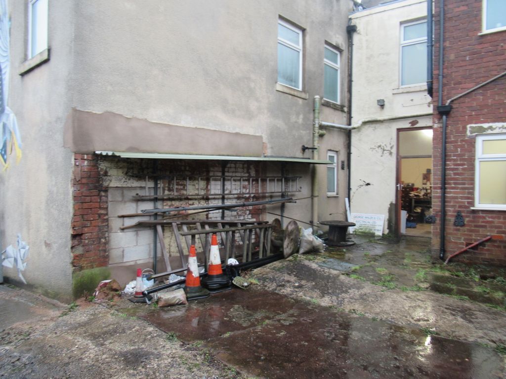 Property photo 2 of 6 Rear View 
