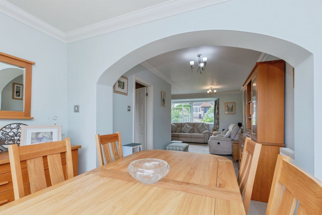 Property photo 3 of 22