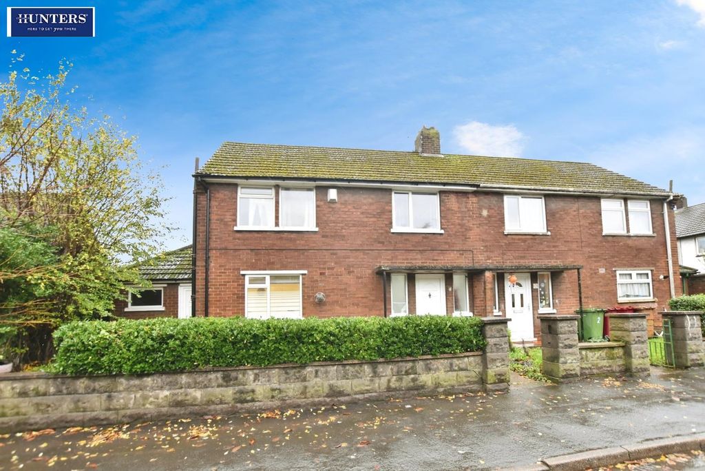 Property photo 2 of 18 Front Exterior