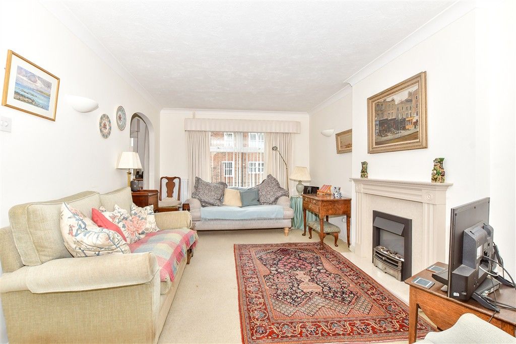 Property photo 2 of 12 Sitting Room