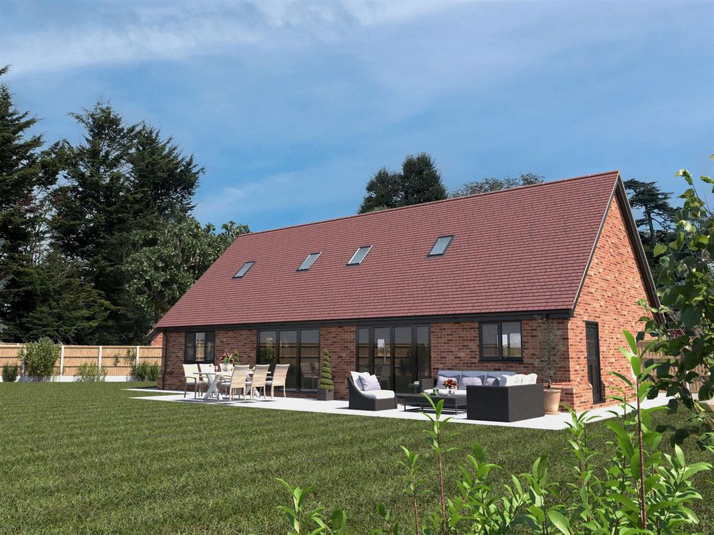 Property photo 2 of 18 Render Plot 4 Garden.Jpg