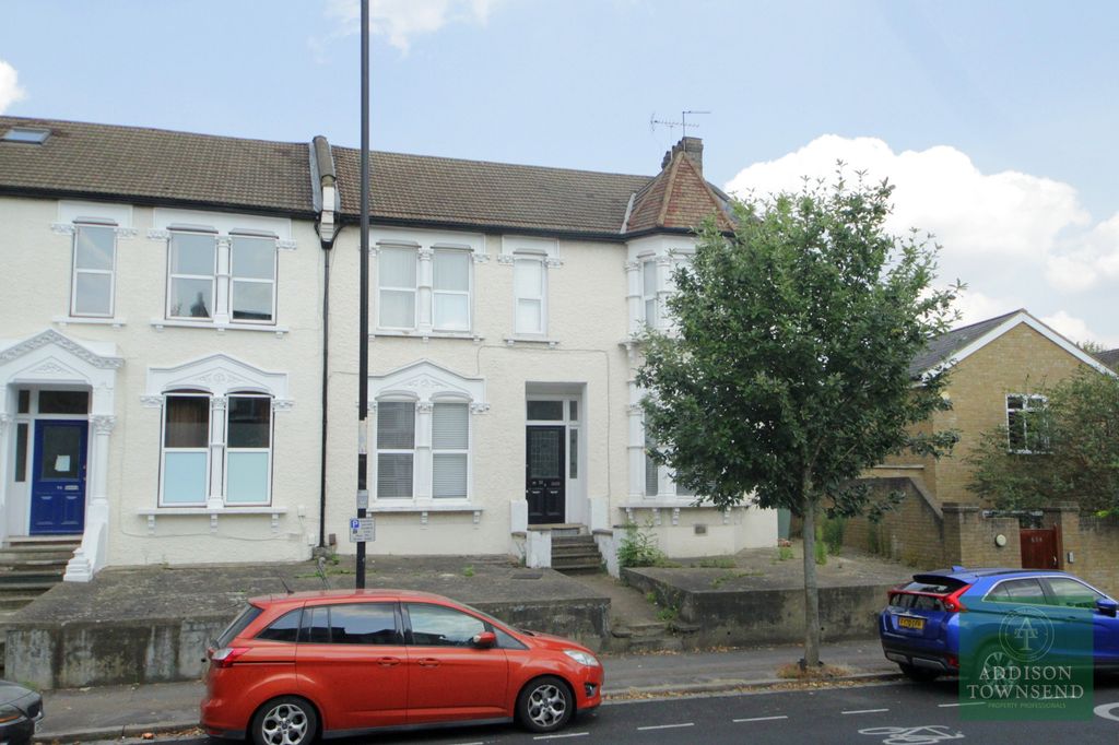 Property photo 1 of 11 One Bedroom Flat To Rent