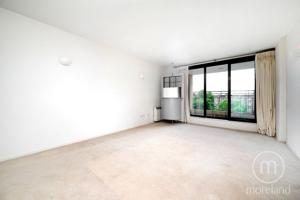 Property photo 2 of 9 4130313