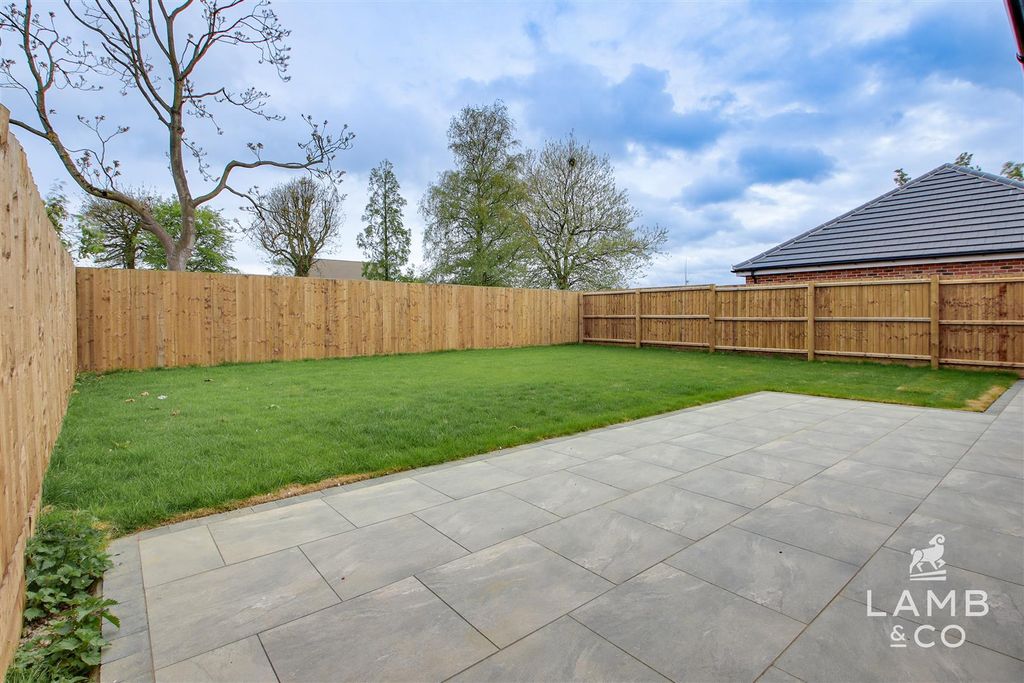 Property photo 2 of 15