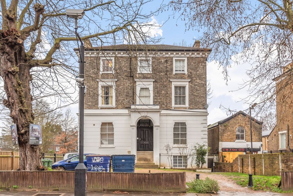 Property photo 2 of 5 685970 (1)