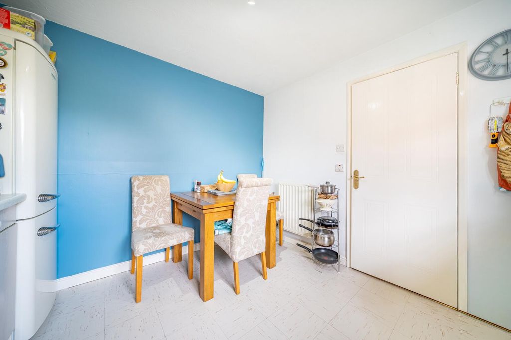 Property photo 3 of 17 Dining Room