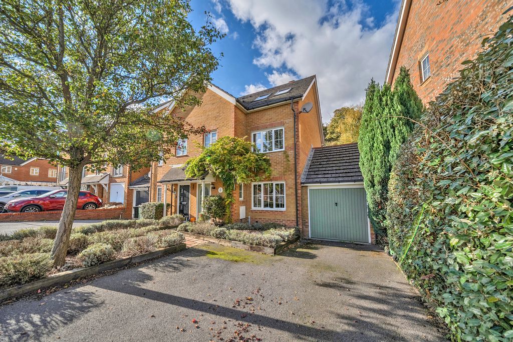 Property photo 1 of 24 External