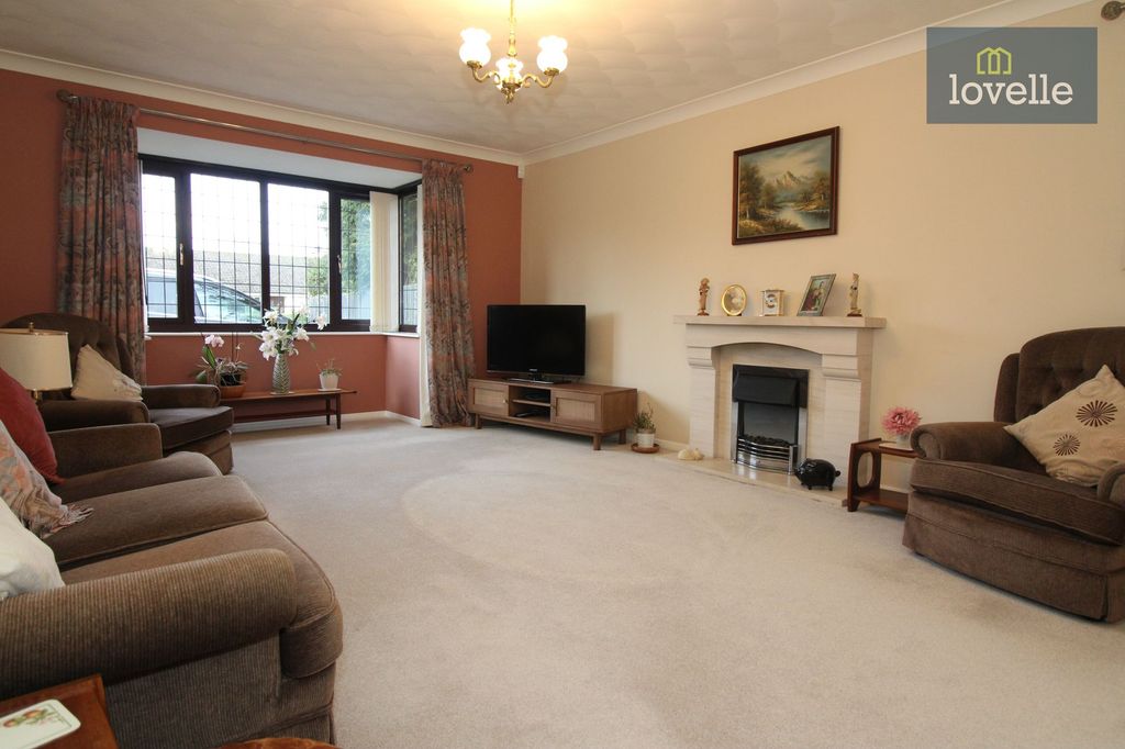 Property photo 3 of 24