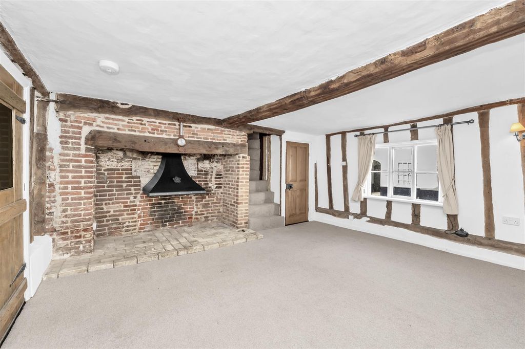 Property photo 2 of 25 Property 2.Jpg