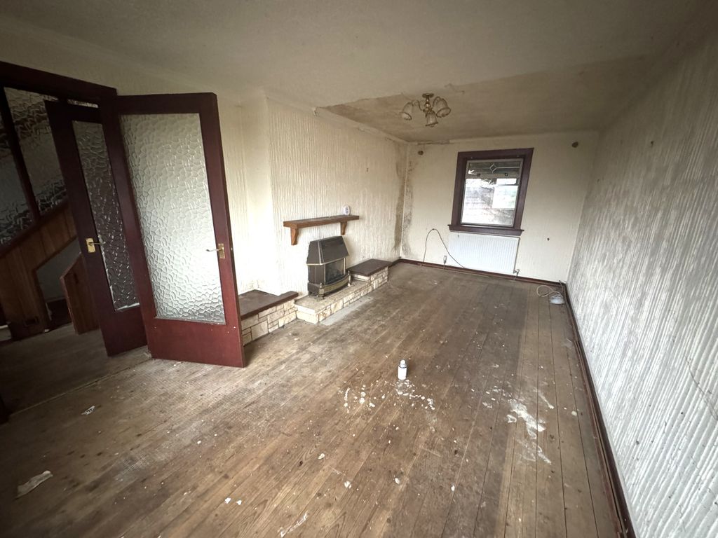 Property photo 3 of 11 3