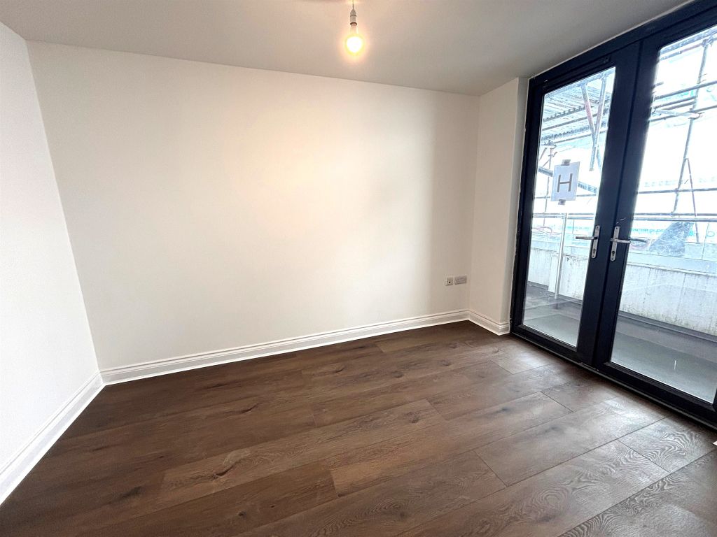 Additional image 8 of 3 bed flat for saleWesley Lane, Bicester OX26