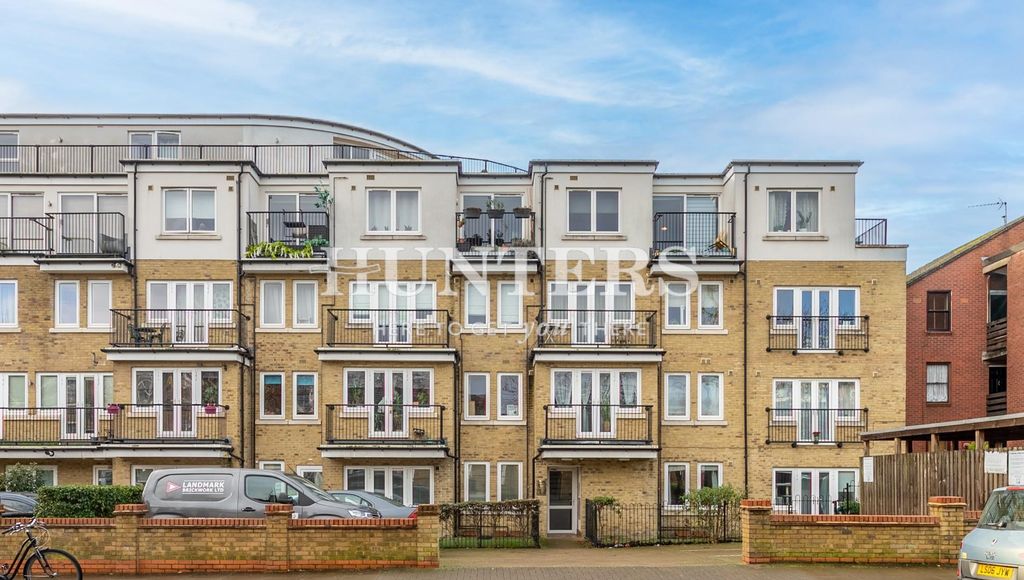 Property photo 1 of 8 1.Jpg