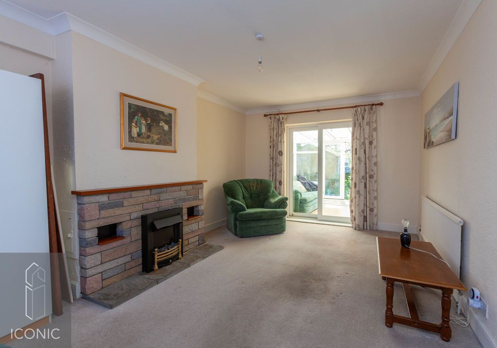 Property photo 3 of 13 Photo 4