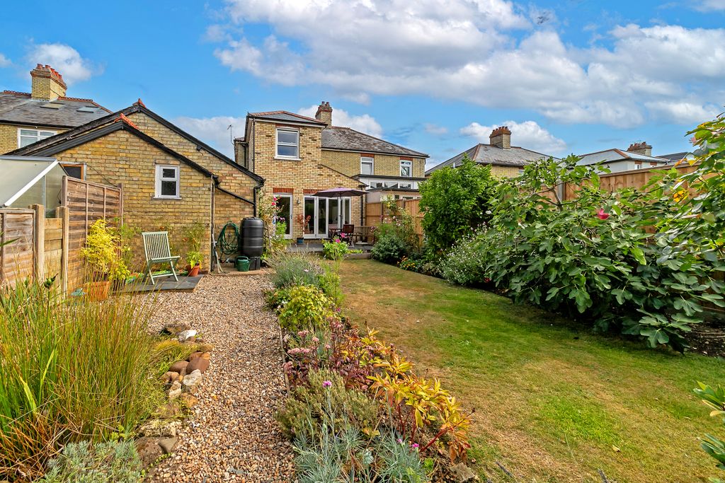 Property photo 3 of 23 72Londonroad-50