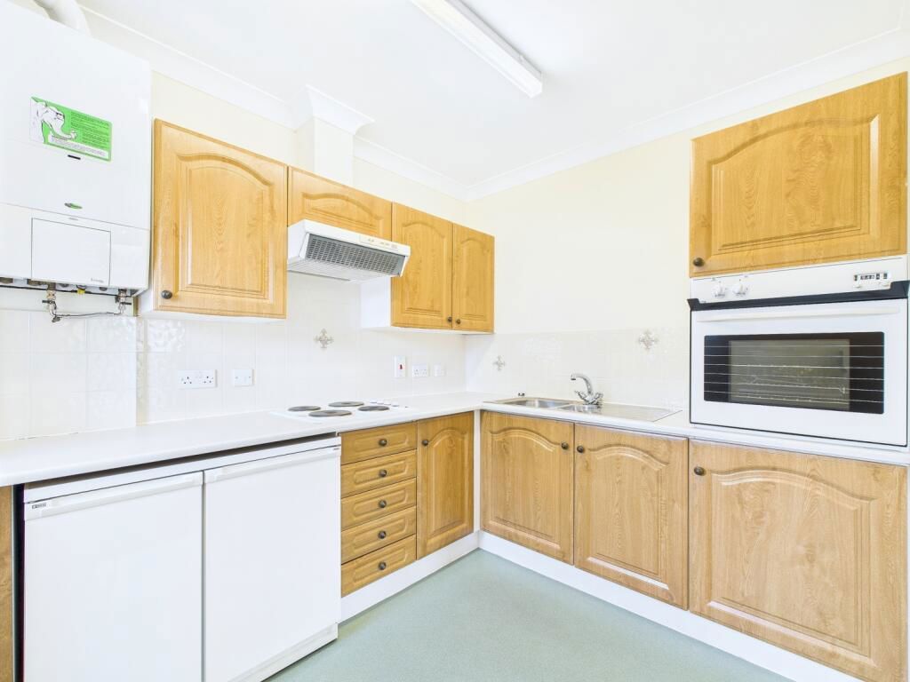 Property photo 3 of 14