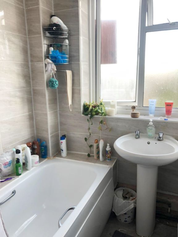 Property photo 3 of 4
