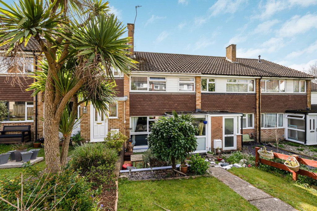 Property photo 1 of 24