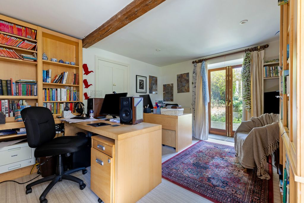 Property photo 3 of 12 3