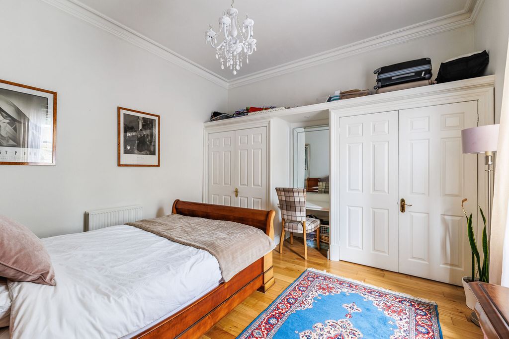 Additional image 10 of 2 bed flat for saleBathwick Hill, Bath BA2
