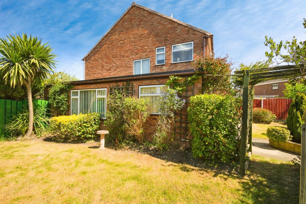 Property photo 3 of 17