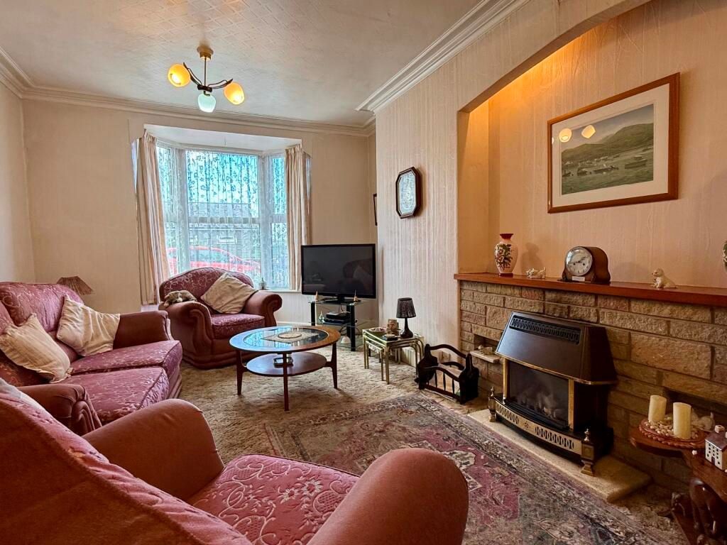 Property photo 2 of 26
