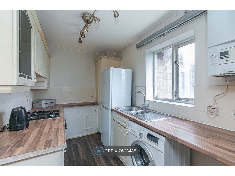 Property photo 1 of 10 Kitchen Pic2