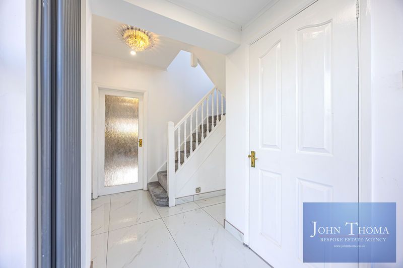 Property photo 2 of 20 Photo 4