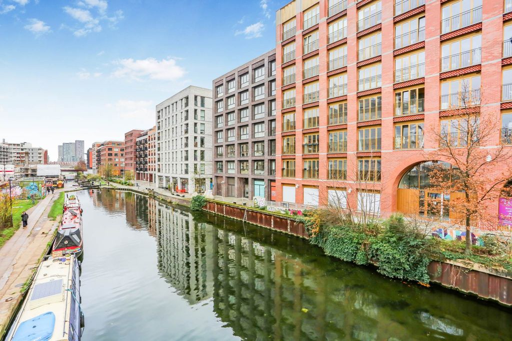 Property photo 1 of 25