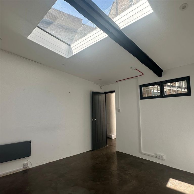 Property photo 3 of 3