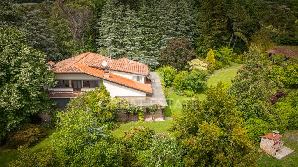 Property photo 3 of 47 Exteriors