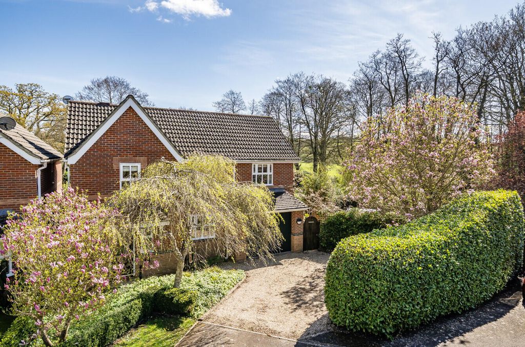 Property photo 1 of 22 Front (Exterior)