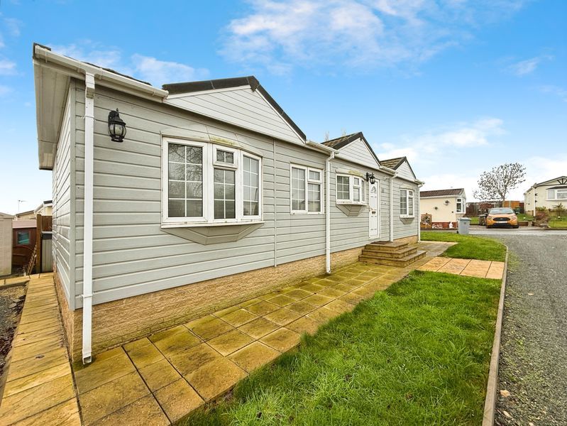 Property photo 1 of 10 Front Elevation