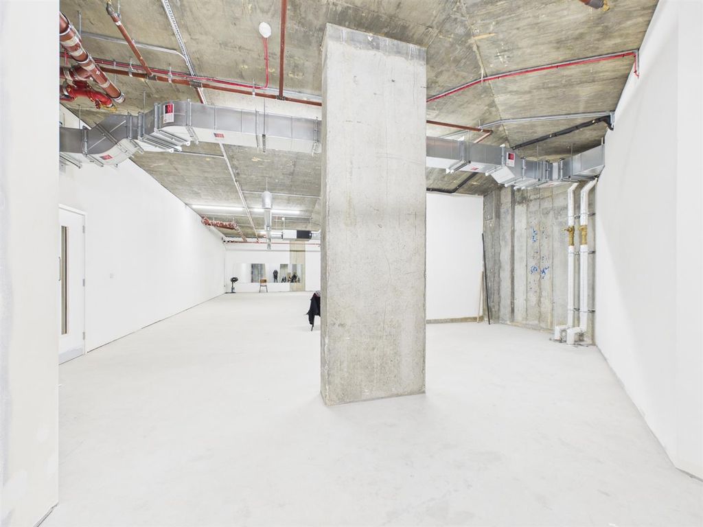 Property photo 3 of 5 Cam04237G0-Pr0265-Still003.Jpg