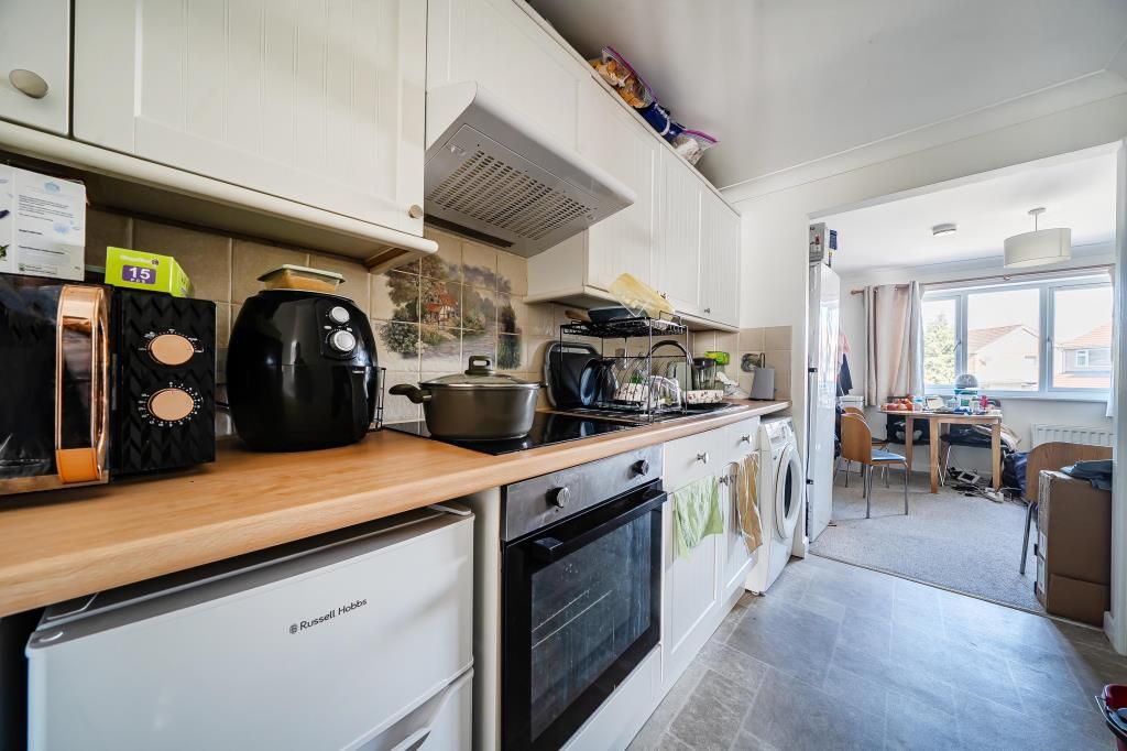 Property photo 2 of 16 Kitchen