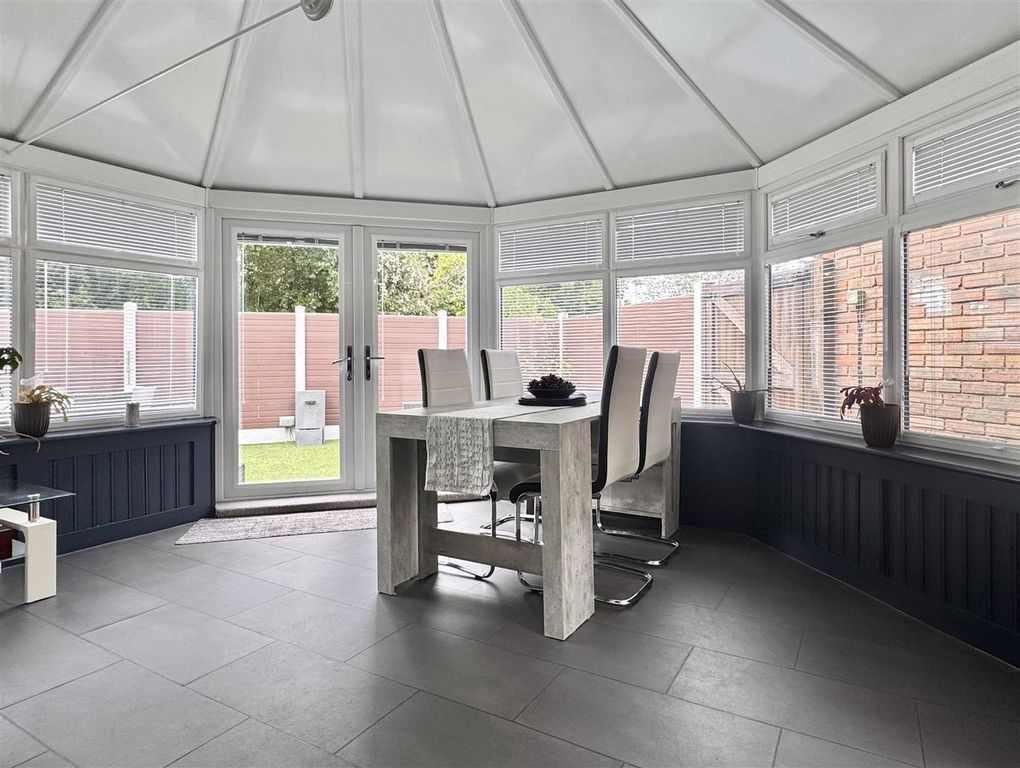 Property photo 3 of 39 Tempimagevz4T5U.Jpg