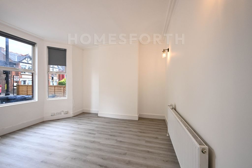 Property photo 2 of 13 Photo 1